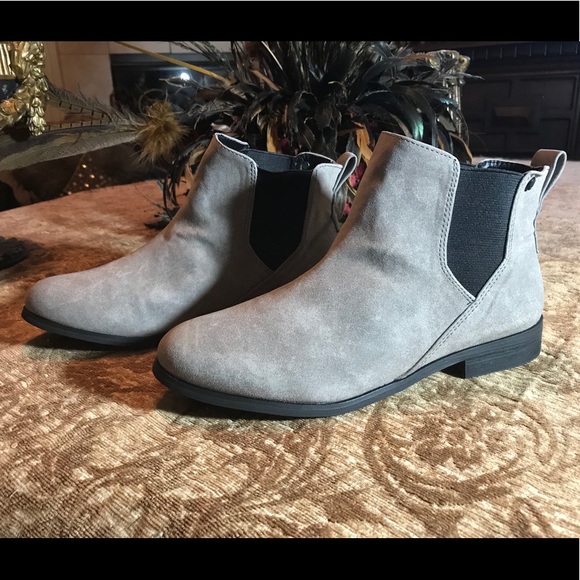 VOLCOM KILLER, ANKLE SHORT BOOTS, GREY SZ 6 - Picture 4 of 8